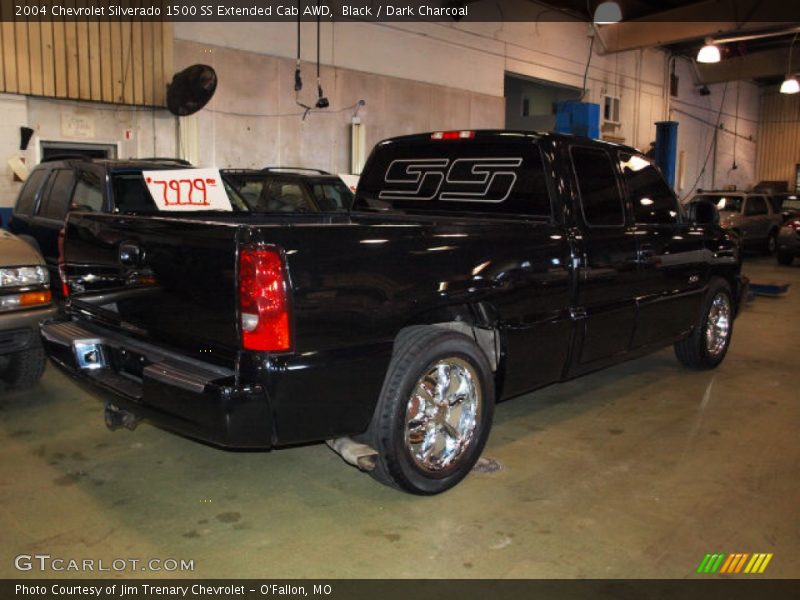 Black / Dark Charcoal 2004 Chevrolet Silverado 1500 SS Extended Cab AWD