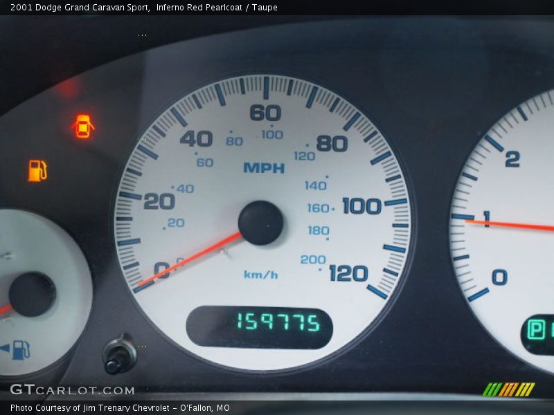 Inferno Red Pearlcoat / Taupe 2001 Dodge Grand Caravan Sport