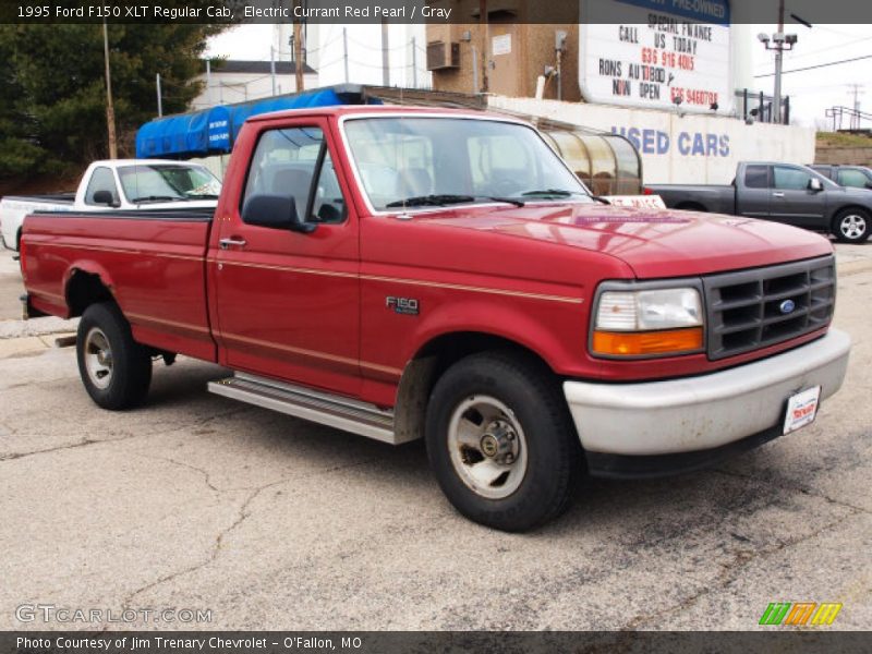 Electric Currant Red Pearl / Gray 1995 Ford F150 XLT Regular Cab