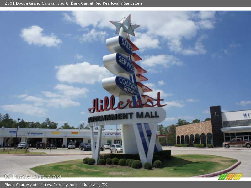 Dark Garnet Red Pearlcoat / Sandstone 2001 Dodge Grand Caravan Sport