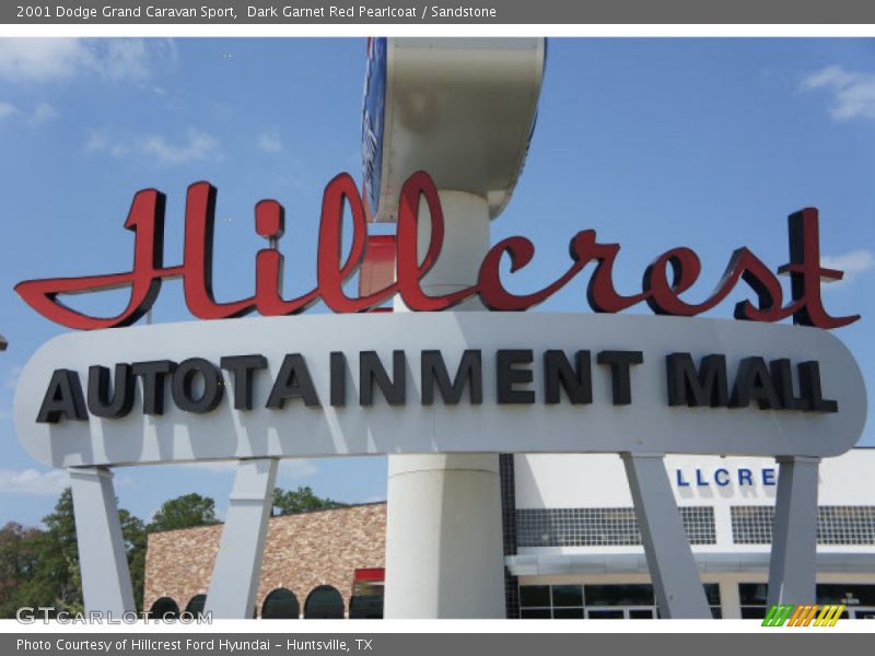 Dark Garnet Red Pearlcoat / Sandstone 2001 Dodge Grand Caravan Sport