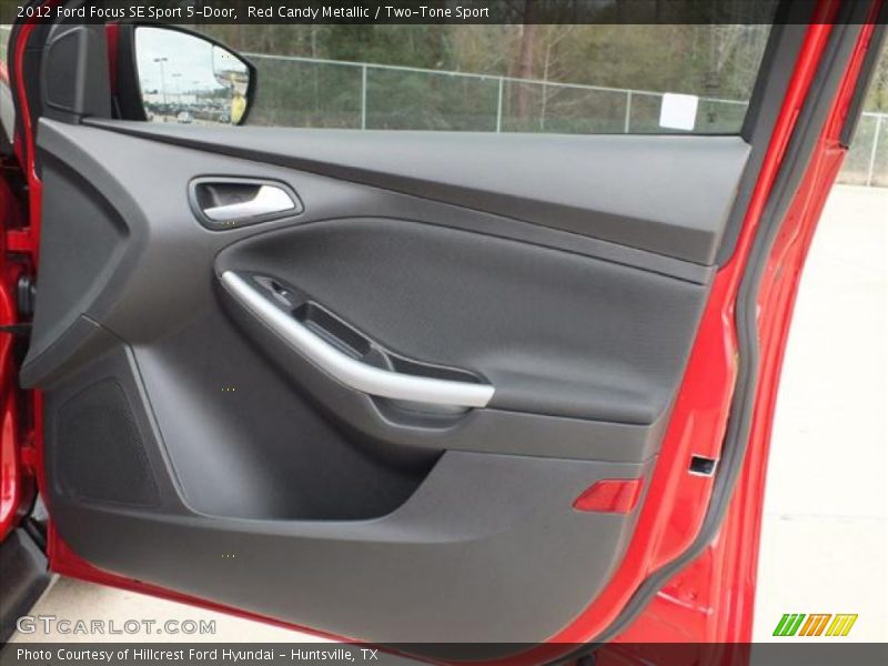 Red Candy Metallic / Two-Tone Sport 2012 Ford Focus SE Sport 5-Door