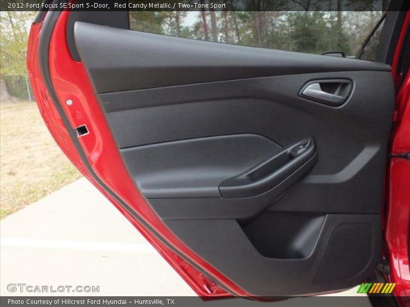 Red Candy Metallic / Two-Tone Sport 2012 Ford Focus SE Sport 5-Door