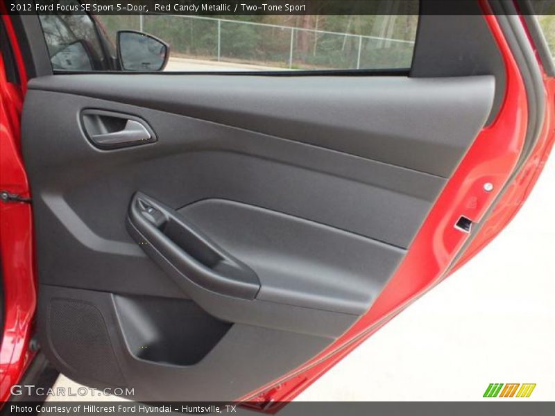 Red Candy Metallic / Two-Tone Sport 2012 Ford Focus SE Sport 5-Door