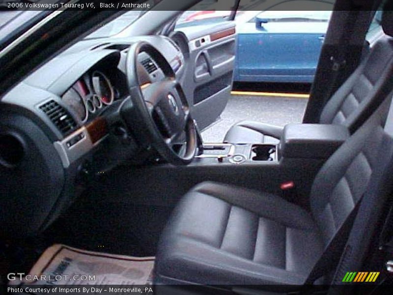 Black / Anthracite 2006 Volkswagen Touareg V6