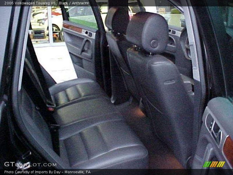 Black / Anthracite 2006 Volkswagen Touareg V6