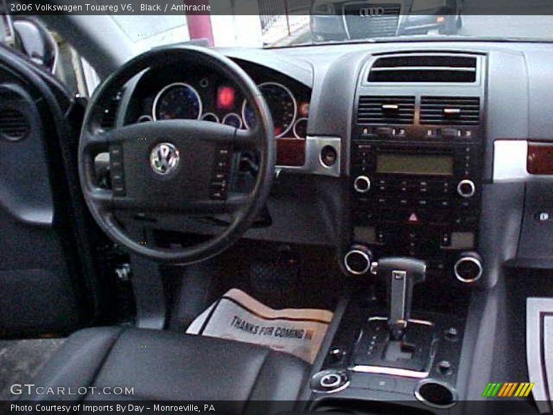 Black / Anthracite 2006 Volkswagen Touareg V6