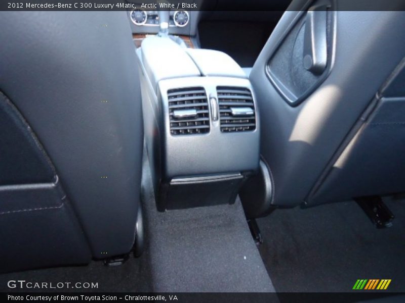 Arctic White / Black 2012 Mercedes-Benz C 300 Luxury 4Matic