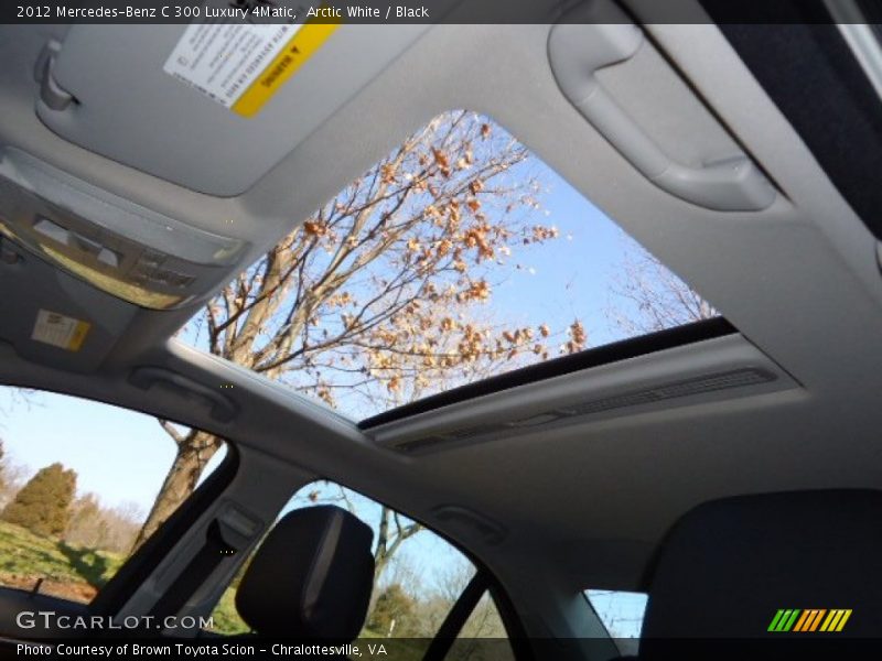 Arctic White / Black 2012 Mercedes-Benz C 300 Luxury 4Matic