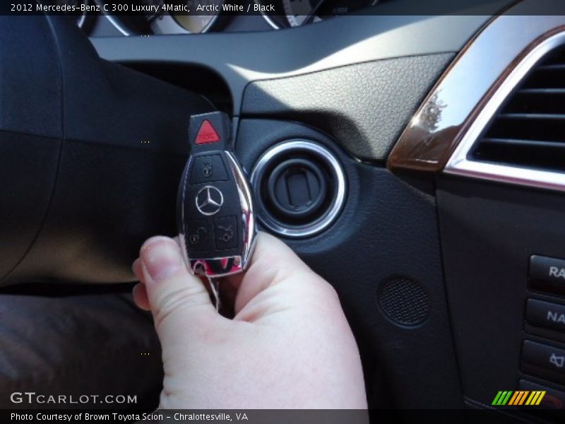 Arctic White / Black 2012 Mercedes-Benz C 300 Luxury 4Matic