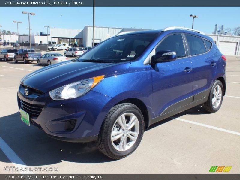 Front 3/4 View of 2012 Tucson GLS