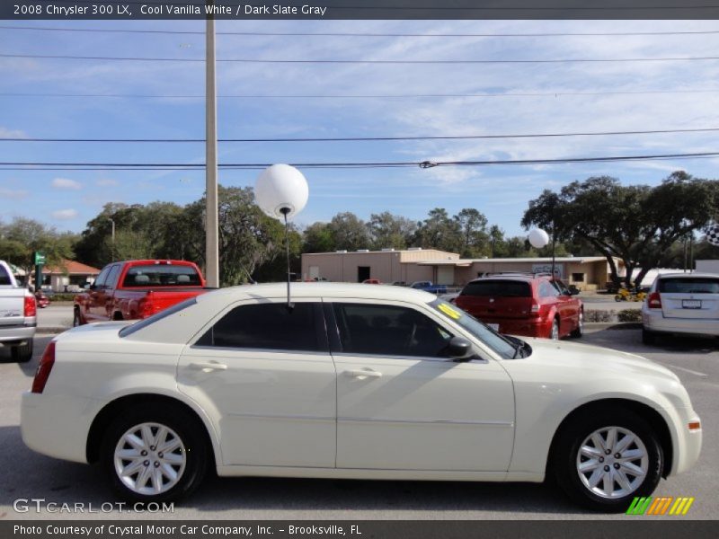 Cool Vanilla White / Dark Slate Gray 2008 Chrysler 300 LX