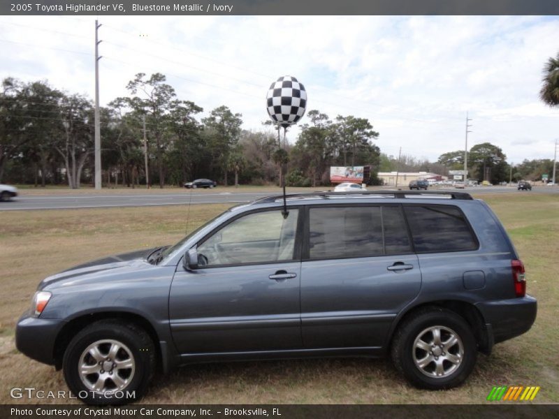 Bluestone Metallic / Ivory 2005 Toyota Highlander V6