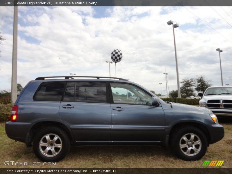 Bluestone Metallic / Ivory 2005 Toyota Highlander V6