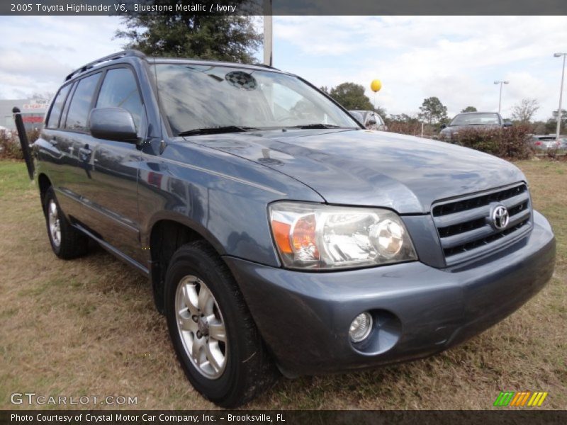 Bluestone Metallic / Ivory 2005 Toyota Highlander V6