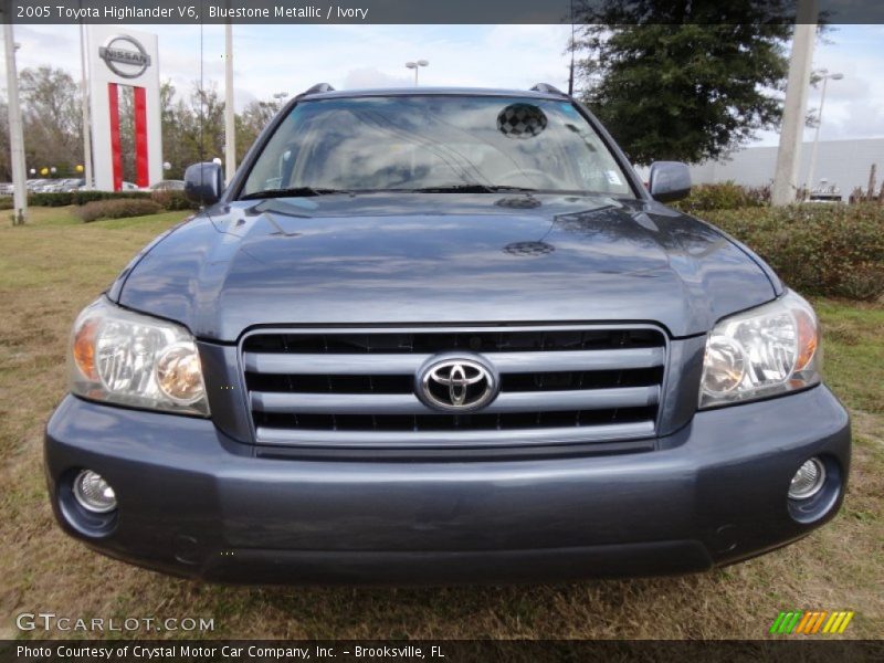 Bluestone Metallic / Ivory 2005 Toyota Highlander V6
