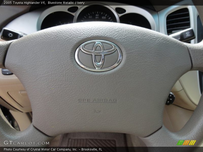 Bluestone Metallic / Ivory 2005 Toyota Highlander V6