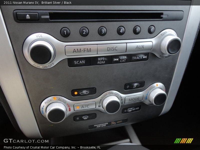 Controls of 2011 Murano SV