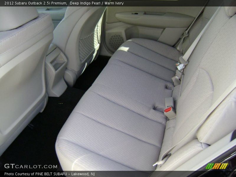Deep Indigo Pearl / Warm Ivory 2012 Subaru Outback 2.5i Premium