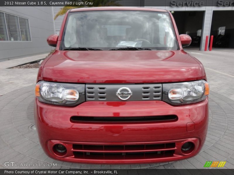 Cayenne Red / Light Gray 2012 Nissan Cube 1.8 S