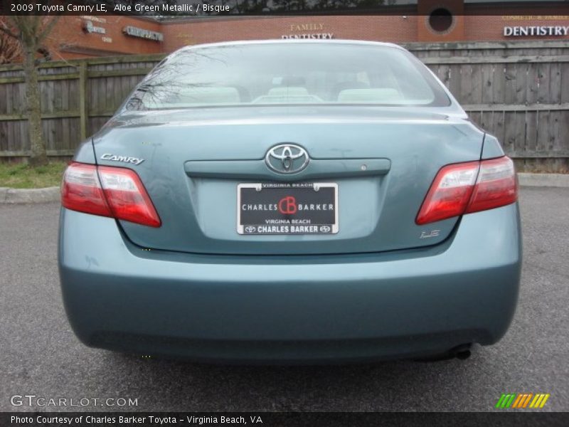 Aloe Green Metallic / Bisque 2009 Toyota Camry LE