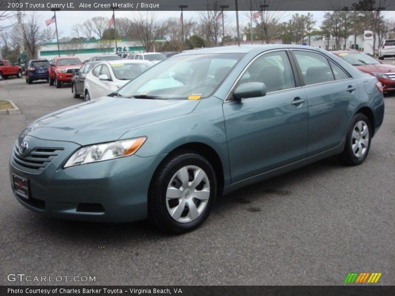 Front 3/4 View of 2009 Camry LE