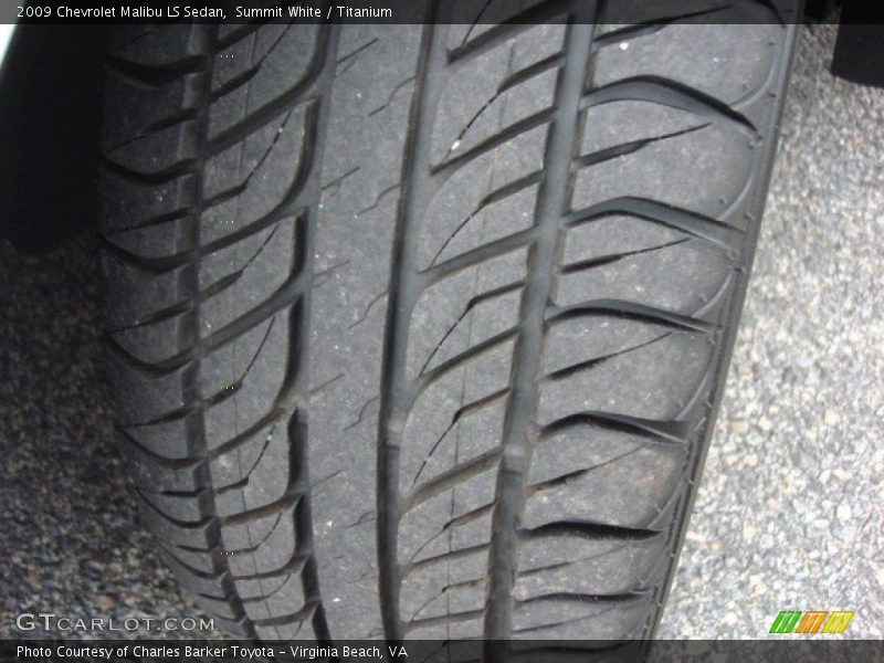 Summit White / Titanium 2009 Chevrolet Malibu LS Sedan