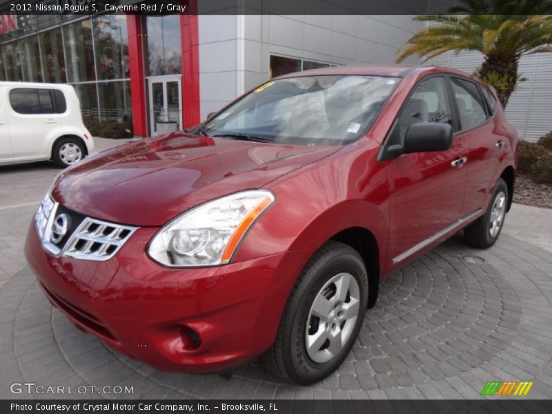 Front 3/4 View of 2012 Rogue S