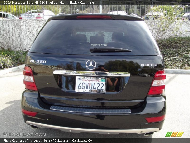 Black / Cashmere 2009 Mercedes-Benz ML 320 BlueTec 4Matic