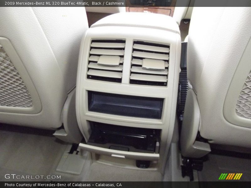 Black / Cashmere 2009 Mercedes-Benz ML 320 BlueTec 4Matic