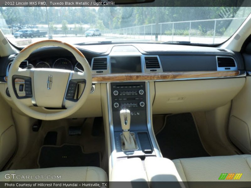 Tuxedo Black Metallic / Light Camel 2012 Lincoln MKS FWD