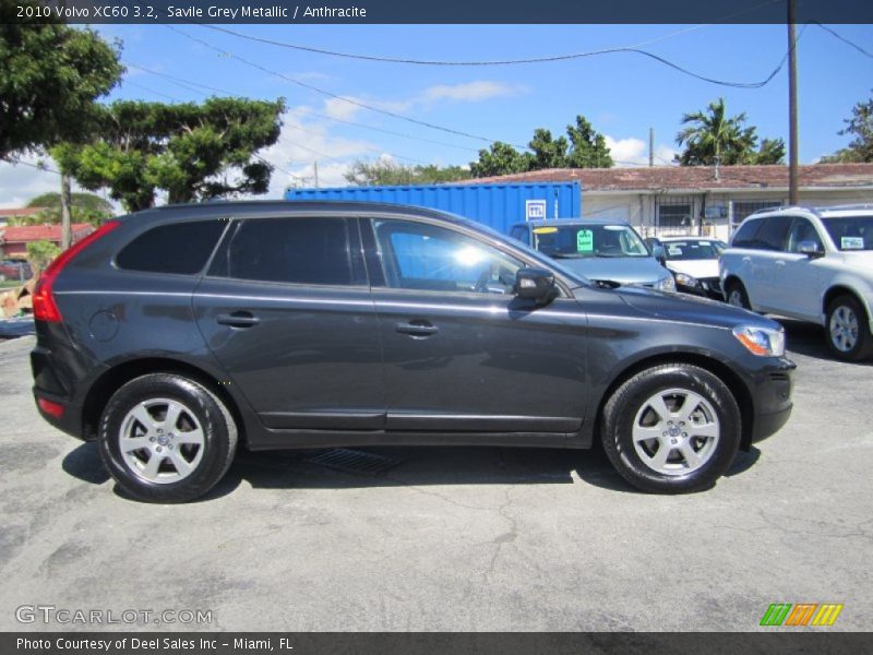 Savile Grey Metallic / Anthracite 2010 Volvo XC60 3.2