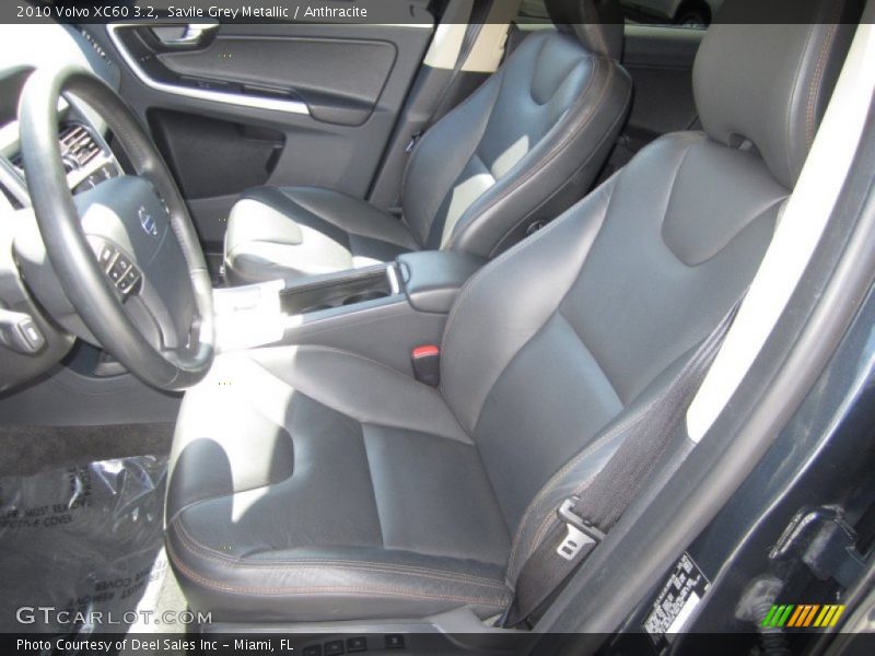 Savile Grey Metallic / Anthracite 2010 Volvo XC60 3.2