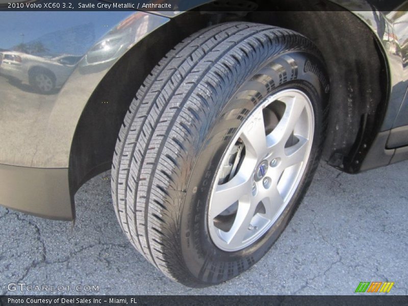 Savile Grey Metallic / Anthracite 2010 Volvo XC60 3.2