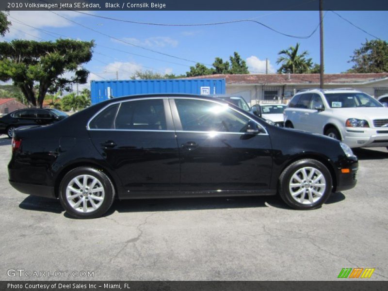 Black / Cornsilk Beige 2010 Volkswagen Jetta SE Sedan