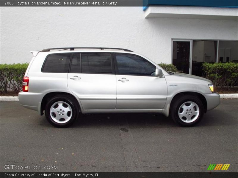 Millenium Silver Metallic / Gray 2005 Toyota Highlander Limited