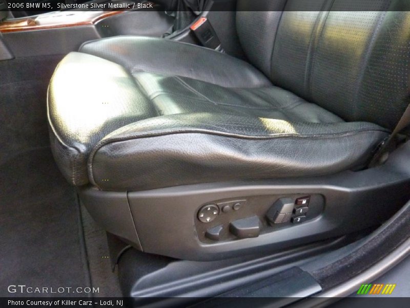 Silverstone Silver Metallic / Black 2006 BMW M5