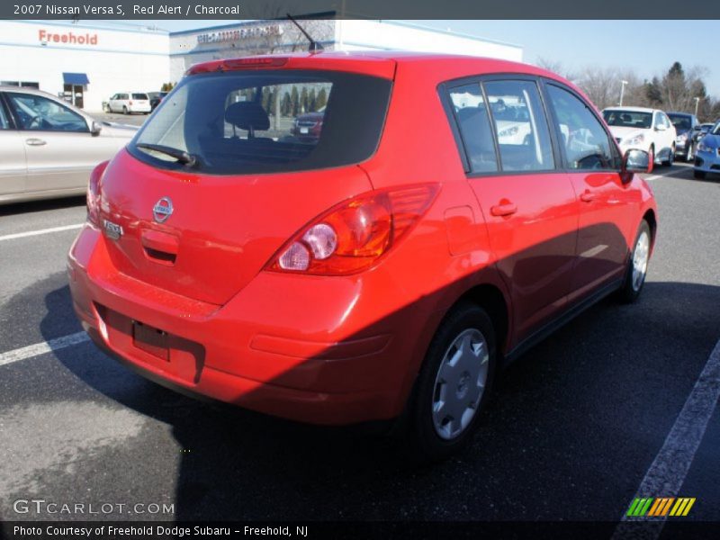 Red Alert / Charcoal 2007 Nissan Versa S