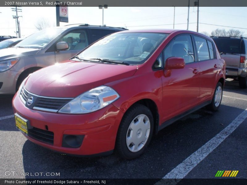 Red Alert / Charcoal 2007 Nissan Versa S
