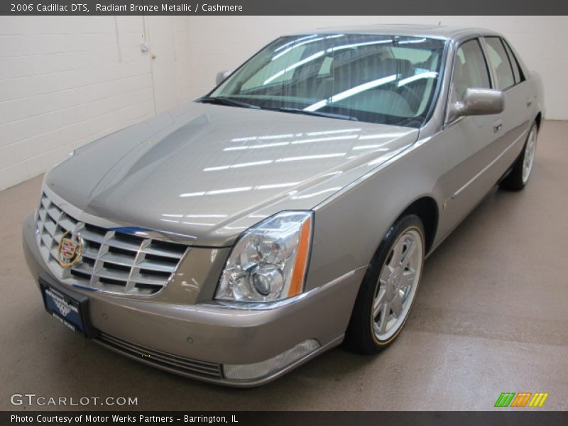 Front 3/4 View of 2006 DTS 
