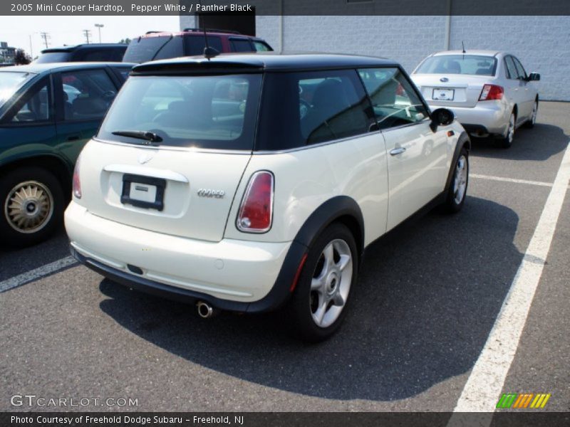Pepper White / Panther Black 2005 Mini Cooper Hardtop