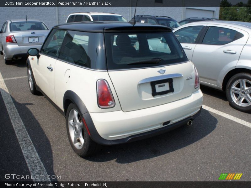 Pepper White / Panther Black 2005 Mini Cooper Hardtop