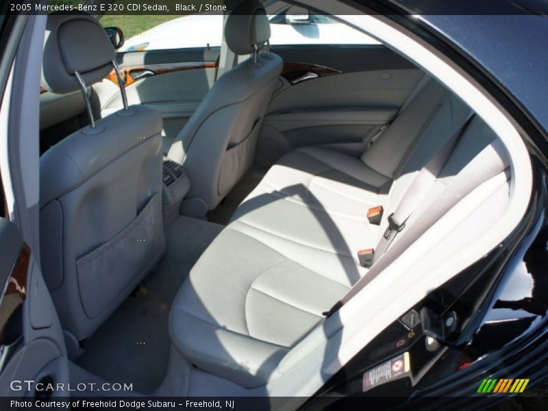 Black / Stone 2005 Mercedes-Benz E 320 CDI Sedan