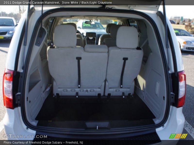 Stone White / Black/Light Graystone 2011 Dodge Grand Caravan Mainstreet
