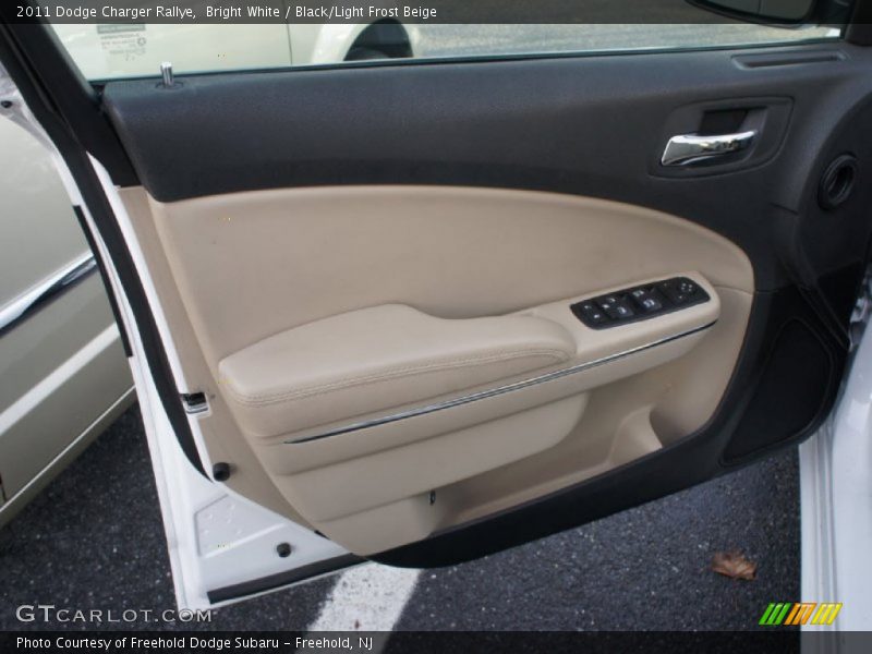 Bright White / Black/Light Frost Beige 2011 Dodge Charger Rallye