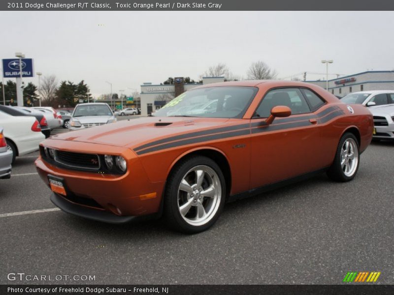Front 3/4 View of 2011 Challenger R/T Classic