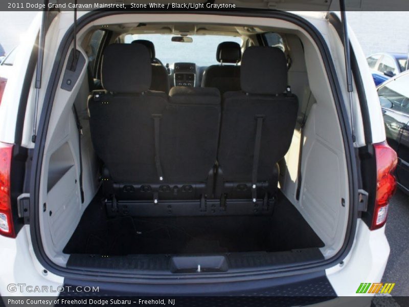 Stone White / Black/Light Graystone 2011 Dodge Grand Caravan Mainstreet