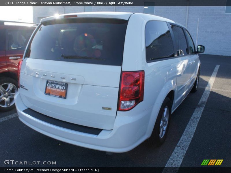 Stone White / Black/Light Graystone 2011 Dodge Grand Caravan Mainstreet