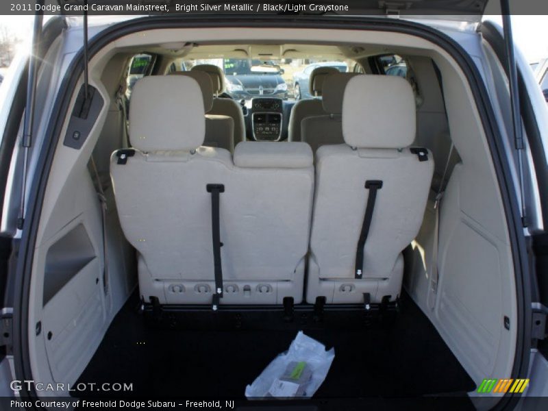Bright Silver Metallic / Black/Light Graystone 2011 Dodge Grand Caravan Mainstreet