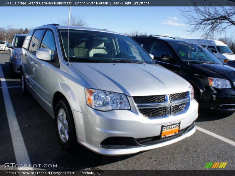 Bright Silver Metallic / Black/Light Graystone 2011 Dodge Grand Caravan Mainstreet